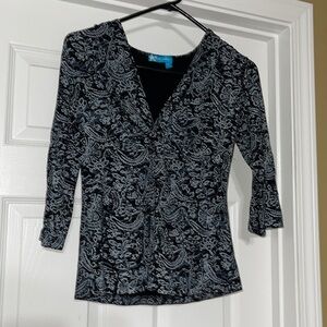 Fresh Produce v neck top XS